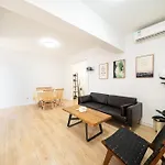 Zhenyuan-4Bedrooms 2Bathroom,Near People\'S Square