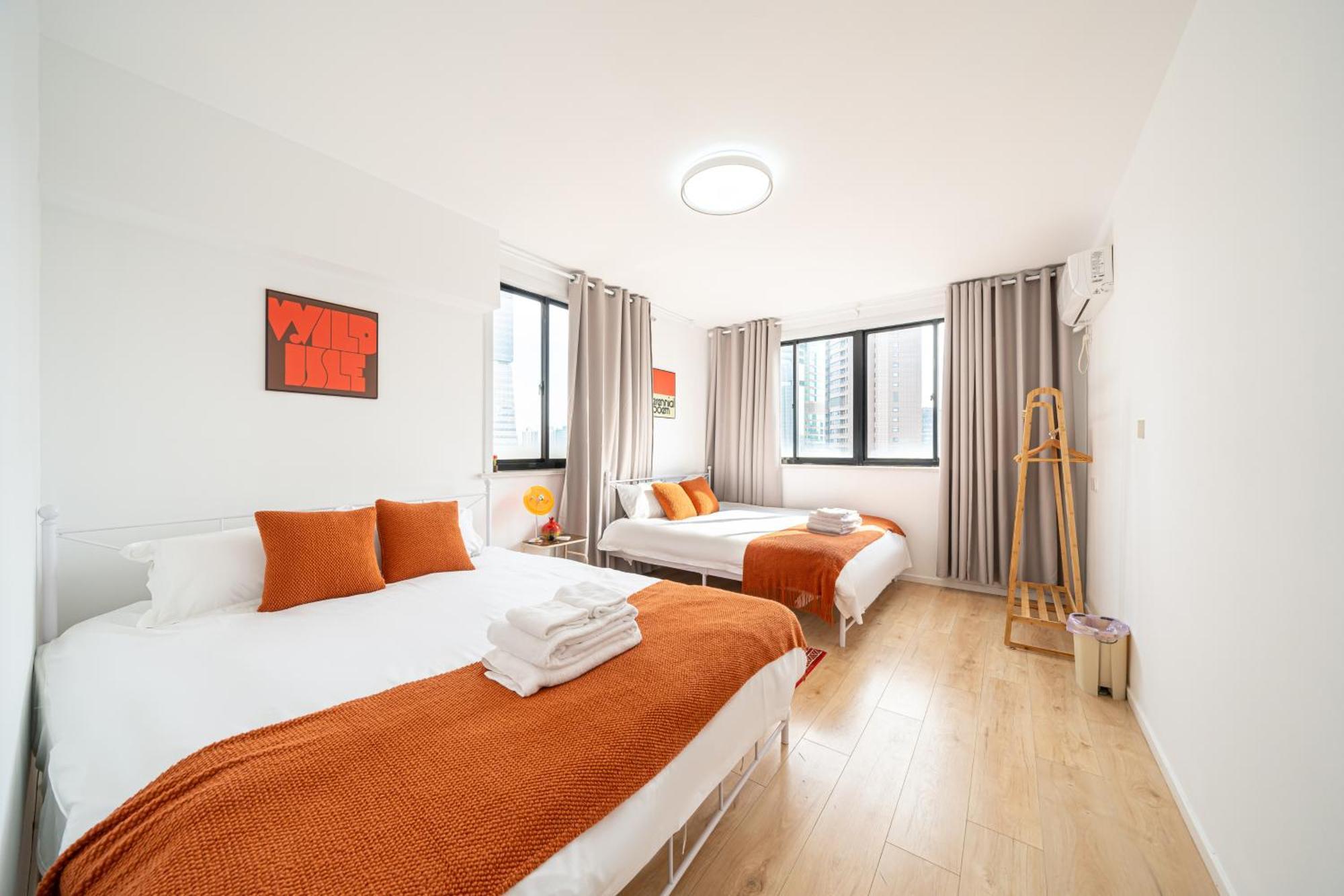 Apartment Zhenyuan-4bedrooms 2bathroom,near People's Square Shanghai