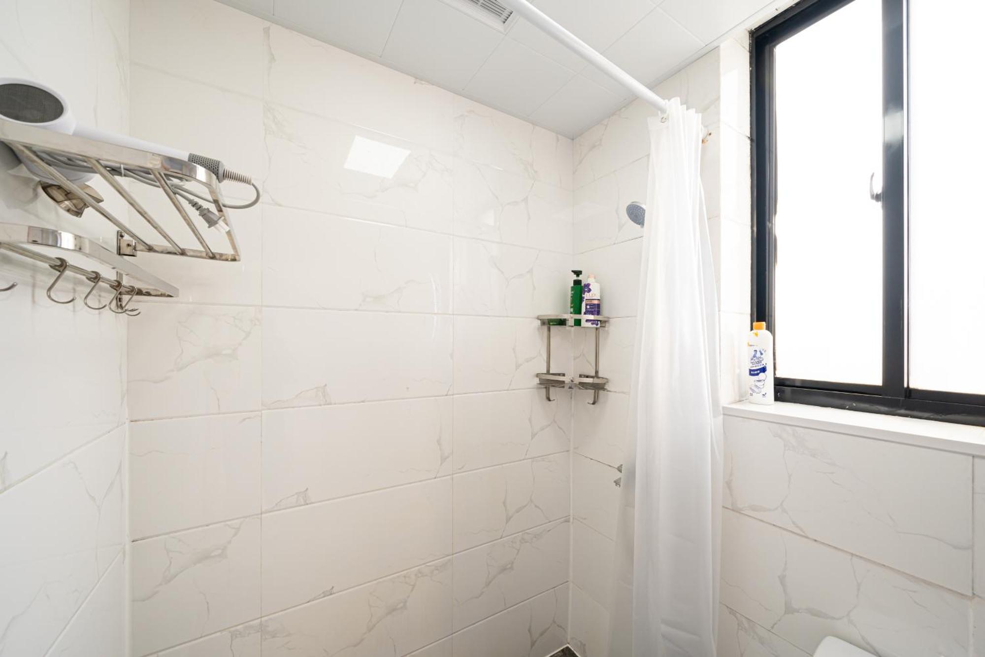 Zhenyuan-4bedrooms 2bathroom,near People's Square *