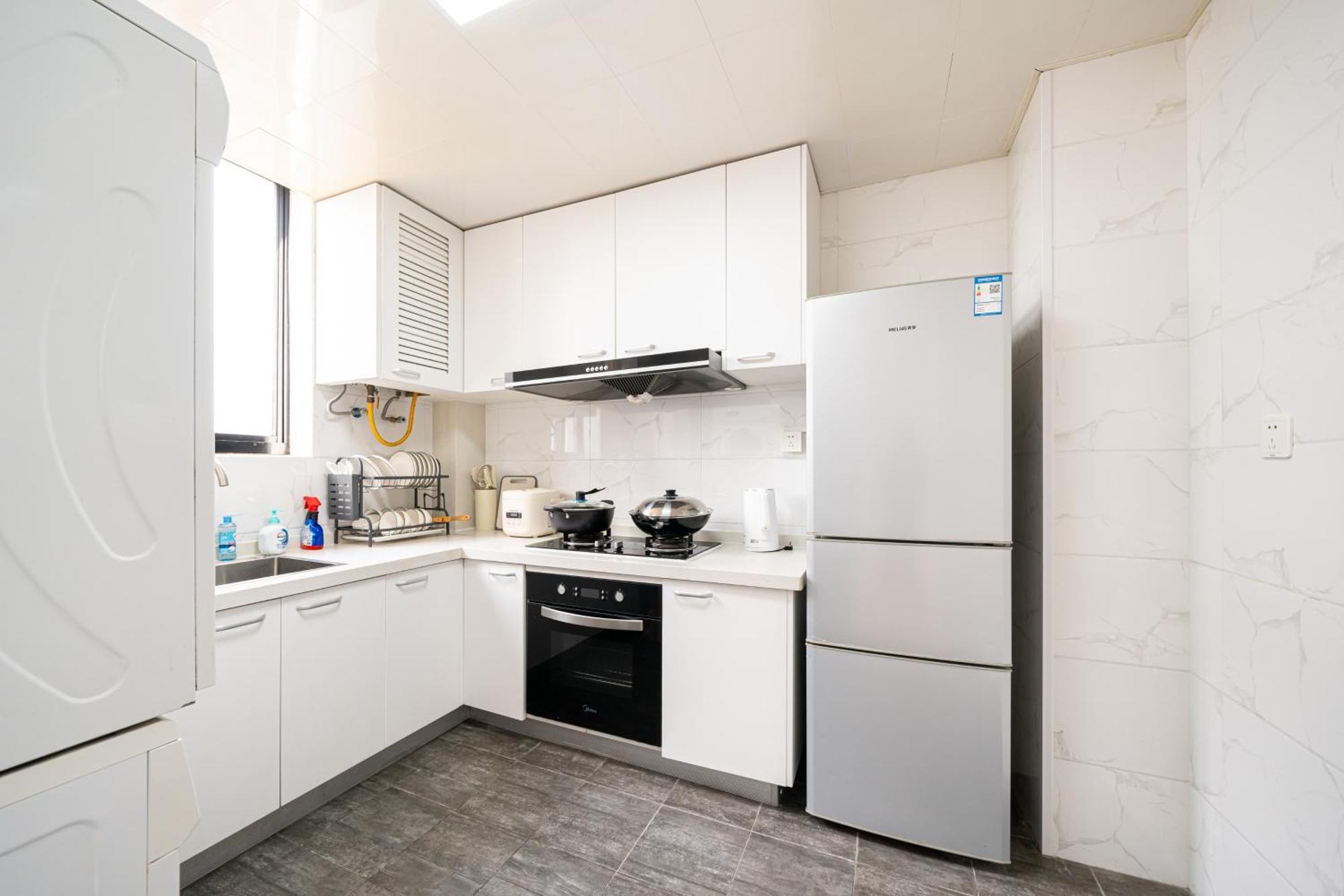 Apartment Zhenyuan-4bedrooms 2bathroom,near People's Square Shanghai