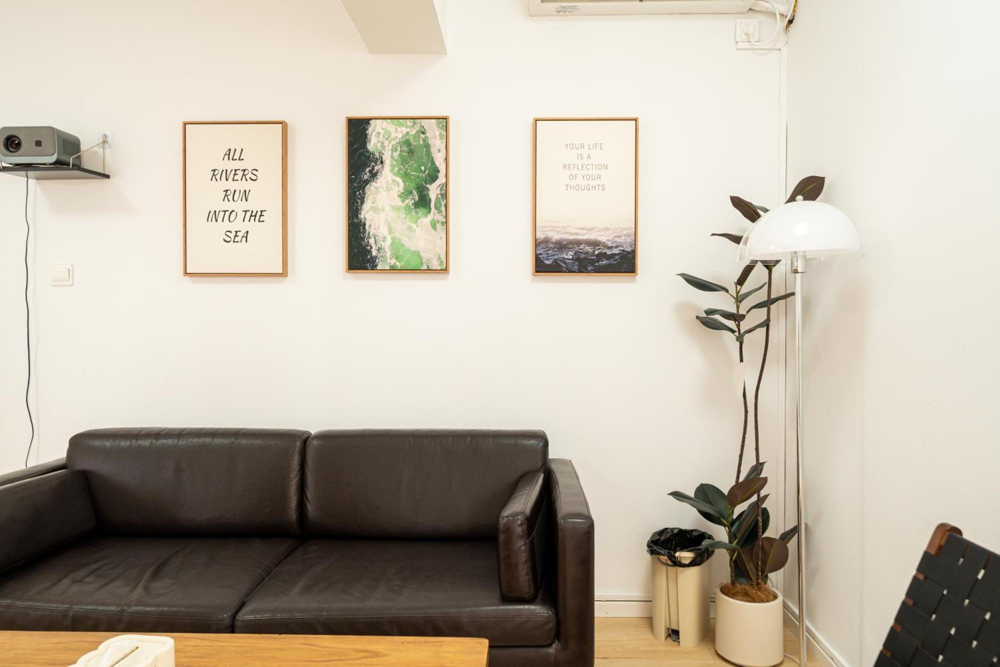Apartment Zhenyuan-4bedrooms 2bathroom,near People's Square Shanghai