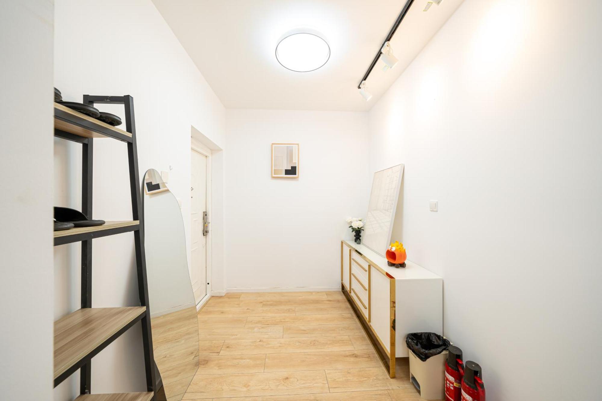 Zhenyuan-4bedrooms 2bathroom,near People's Square Apartment
