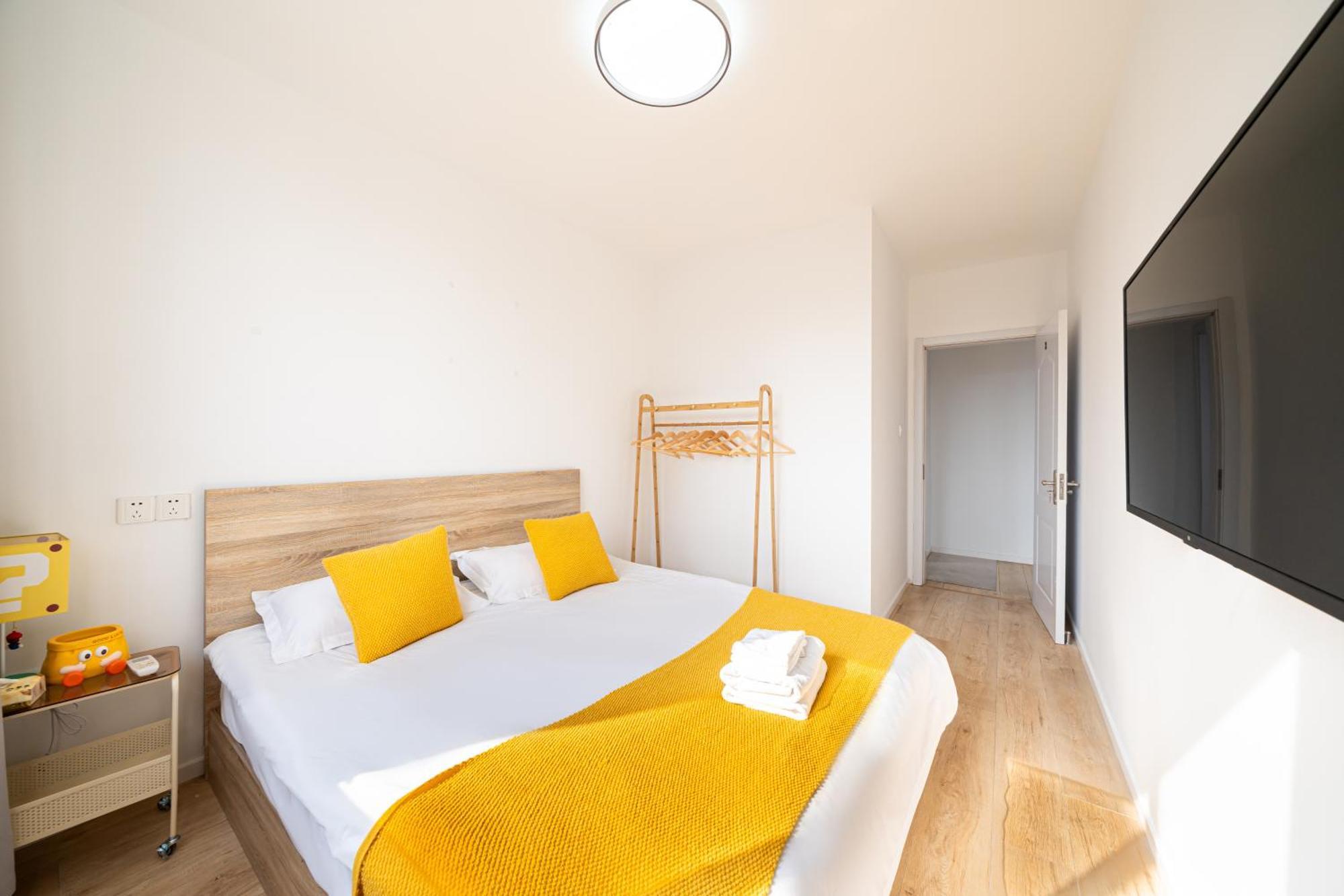 Apartment Zhenyuan-4bedrooms 2bathroom,near People's Square Shanghai
